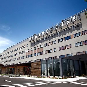 Kawasaki King Skyfront Tokyu Rei Hotel